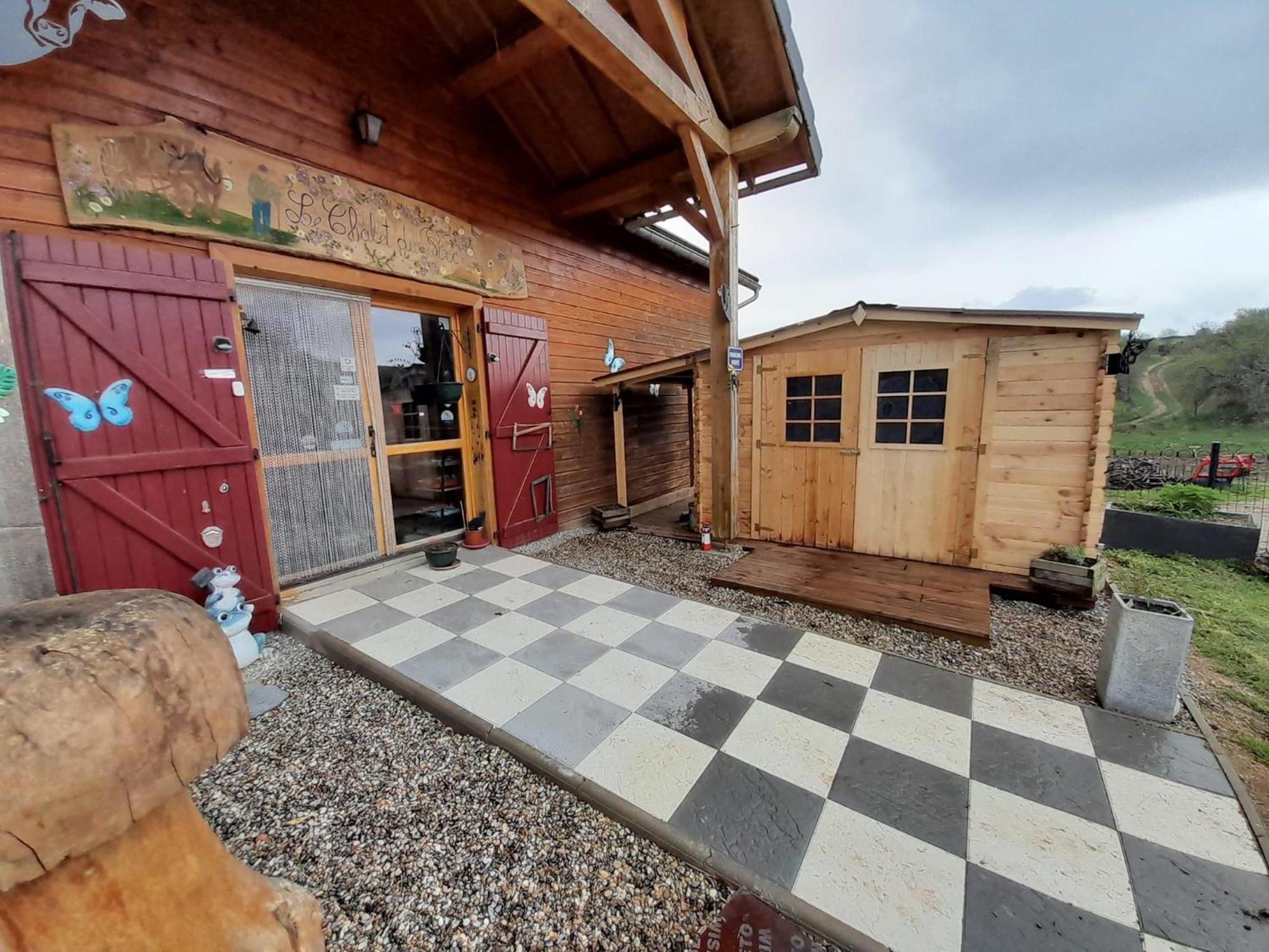 Le Chalet Du Roc La Panouse  Exteriör bild